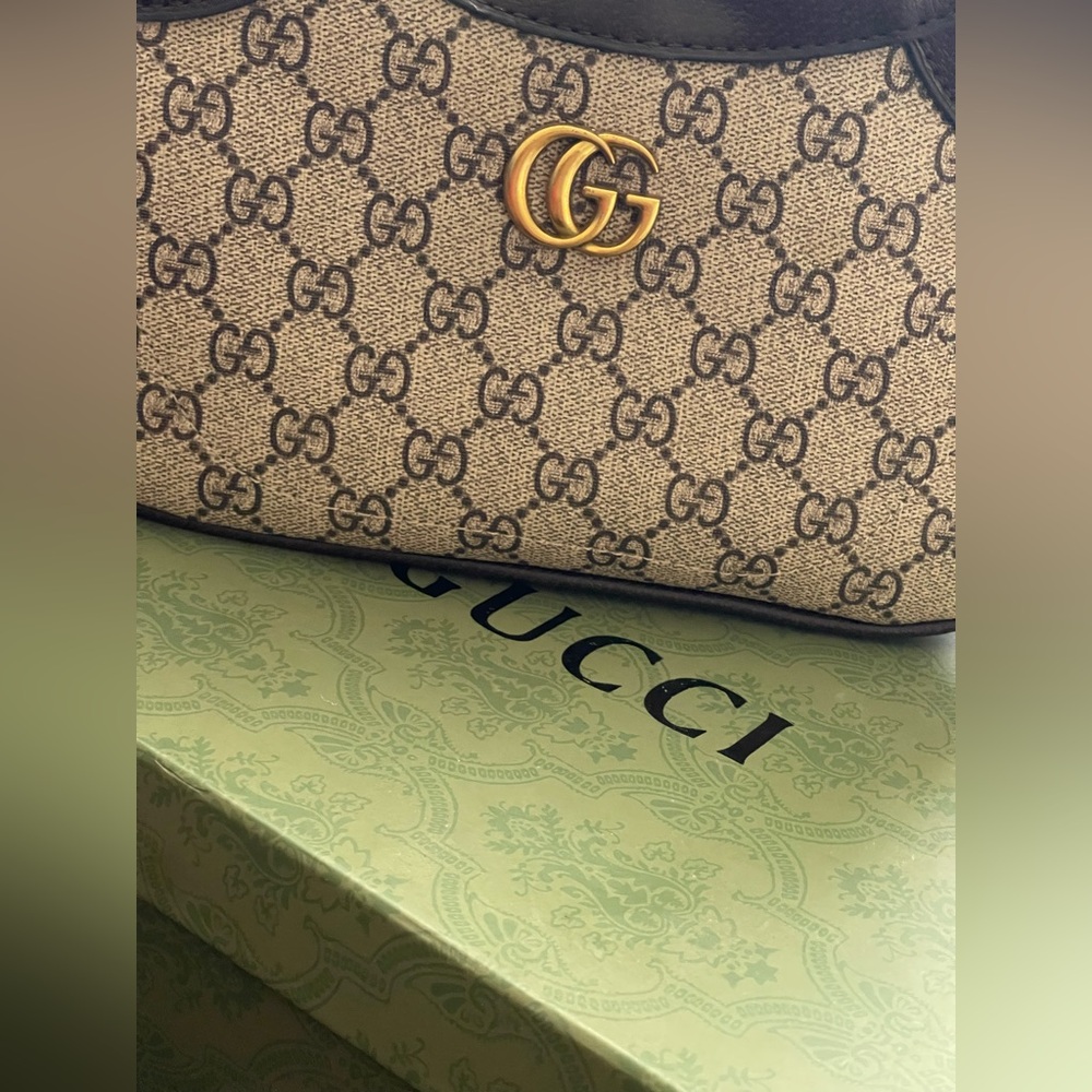 Gucci Tan and Brown GG Canvas Bag It's not original